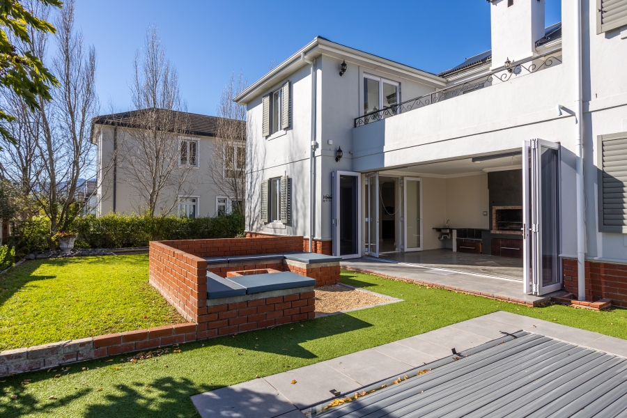 4 Bedroom Property for Sale in Val De Vie Estate Western Cape